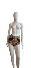 Carregar imagem no visualizador da galeria, Short Animal Print

